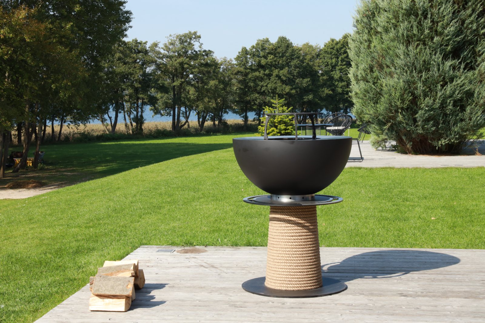 Juno plancha grill in de tuin