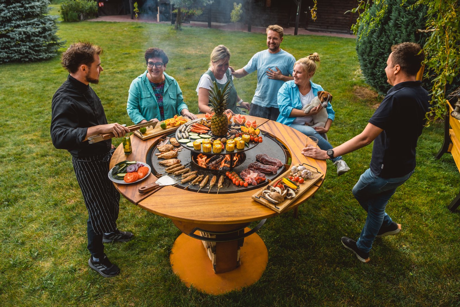 Gezellig rond de Stilo plancha grill met bar